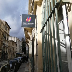 enseigne-drapeau-agence-immobiliere.jpg