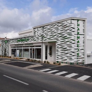 Pharmacie-du-Barrou-enseigne-.jpg
