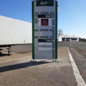 totem--vaucluse-enseigne.jpg